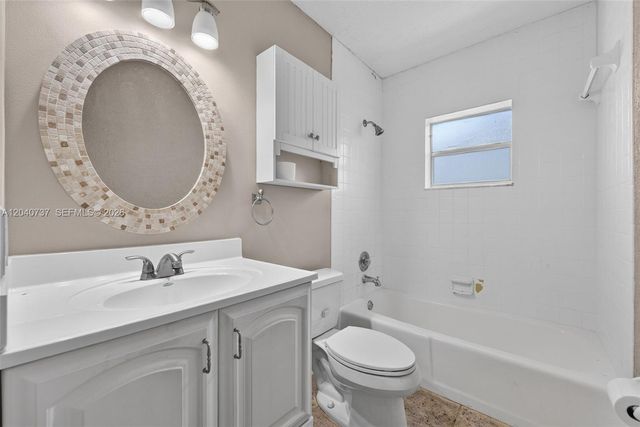 6848 NW 27th Way, Fort Lauderdale, FL 33309