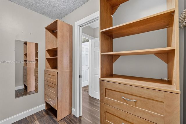 6848 NW 27th Way, Fort Lauderdale, FL 33309