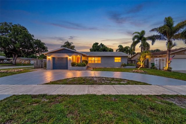 6848 NW 27th Way, Fort Lauderdale, FL 33309
