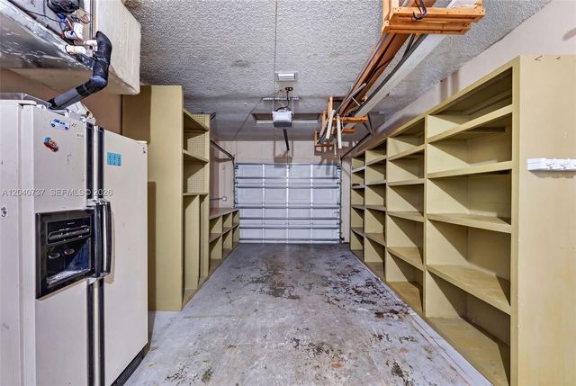 6848 NW 27th Way, Fort Lauderdale, FL 33309