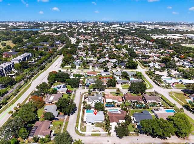 6848 NW 27th Way, Fort Lauderdale, FL 33309