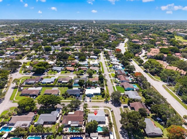 6848 NW 27th Way, Fort Lauderdale, FL 33309