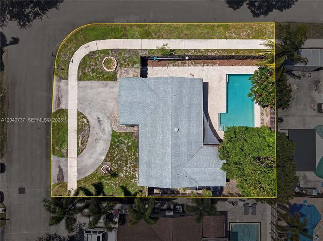 6848 NW 27th Way, Fort Lauderdale, FL 33309