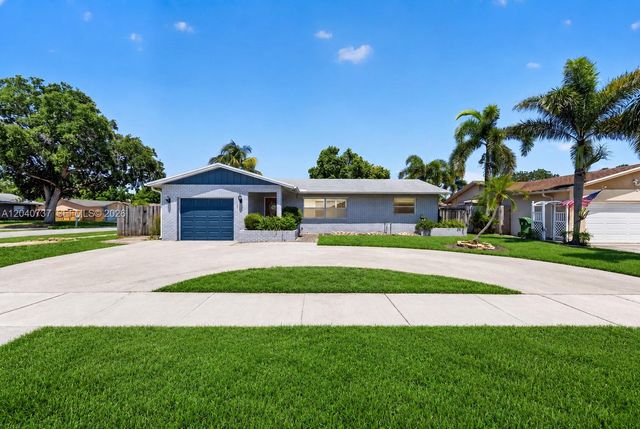 6848 NW 27th Way, Fort Lauderdale, FL 33309
