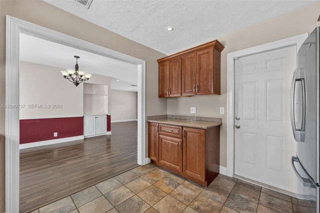 6848 NW 27th Way, Fort Lauderdale, FL 33309