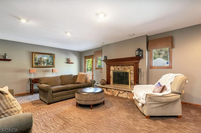55 Janelle Ct, Bedminster Twp., NJ 07921