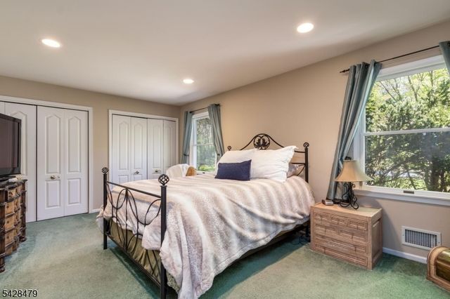 55 Janelle Ct, Bedminster Twp., NJ 07921