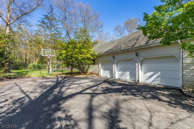 55 Janelle Ct, Bedminster Twp., NJ 07921