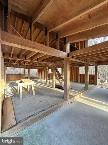 696 DUNKELS CHURCH RD, Kutztown, PA 19530