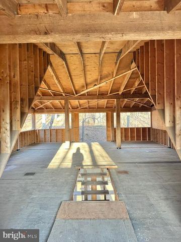 696 DUNKELS CHURCH RD, Kutztown, PA 19530