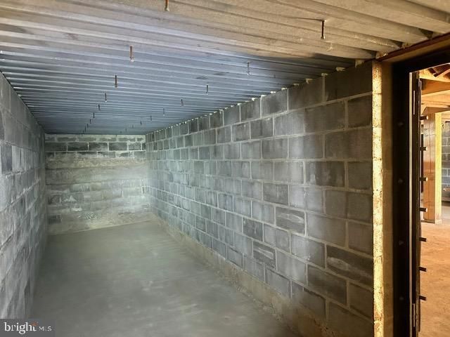 696 DUNKELS CHURCH RD, Kutztown, PA 19530