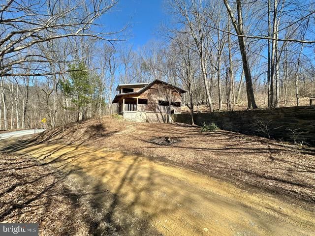 696 DUNKELS CHURCH RD, Kutztown, PA 19530