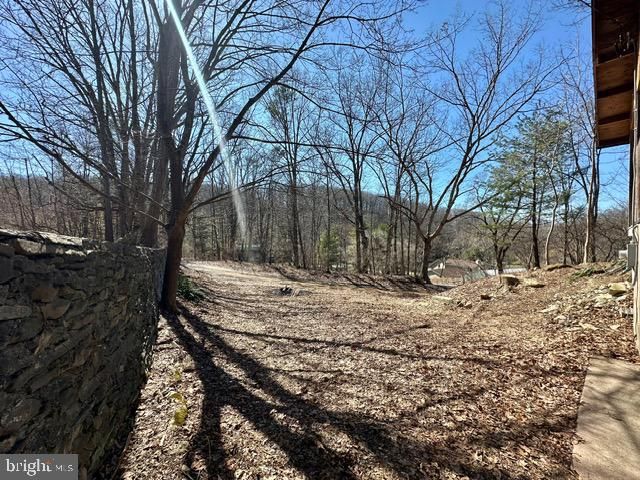 696 DUNKELS CHURCH RD, Kutztown, PA 19530