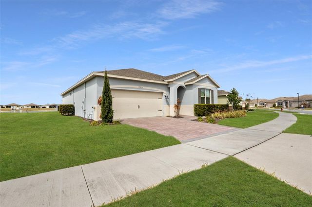 17615 BLAZING STAR CIRCLE, Clermont, FL 34714