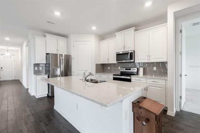 17615 BLAZING STAR CIRCLE, Clermont, FL 34714