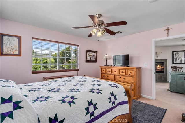 14977 Elizabeth Lake Rd, Lake Elizabeth, CA 93532