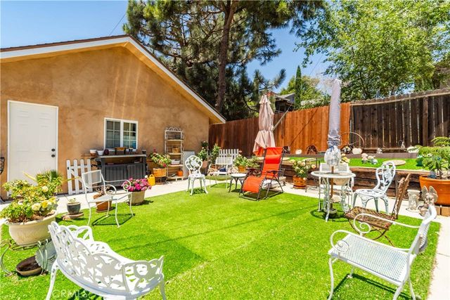 14977 Elizabeth Lake Rd, Lake Elizabeth, CA 93532