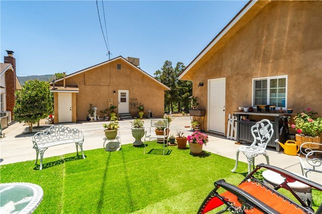 14977 Elizabeth Lake Rd, Lake Elizabeth, CA 93532
