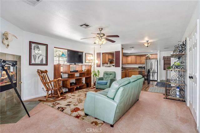 14977 Elizabeth Lake Rd, Lake Elizabeth, CA 93532