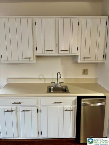 1989 Forest Lane, Lower Macungie Twp, PA 18103