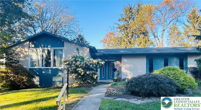 1989 Forest Lane, Lower Macungie Twp, PA 18103