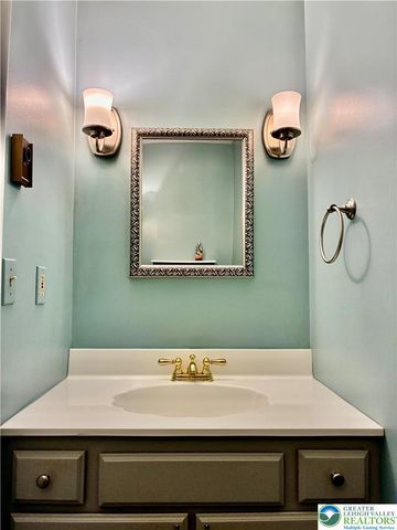 1989 Forest Lane, Lower Macungie Twp, PA 18103