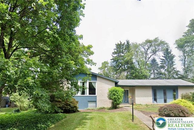 1989 Forest Lane, Lower Macungie Twp, PA 18103