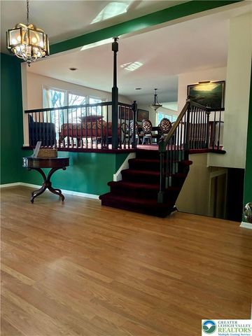 1989 Forest Lane, Lower Macungie Twp, PA 18103