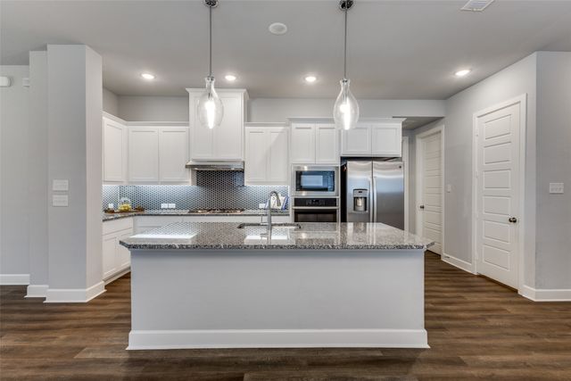 3817 Primrose Drive, Aubrey, TX 76227