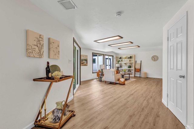 2114 Russell St, Napa, CA 94559