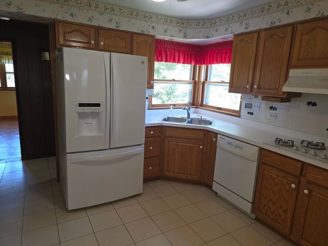 26418 N Willow Avenue, Mundelein, IL 60060