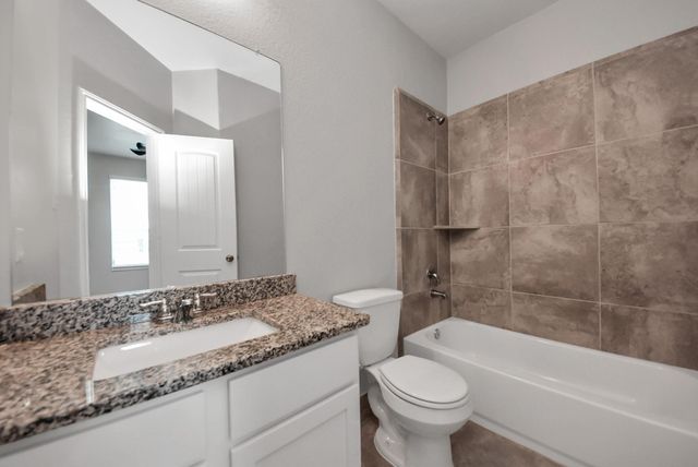 106 Indian Wells Drive, Manvel, TX 77578