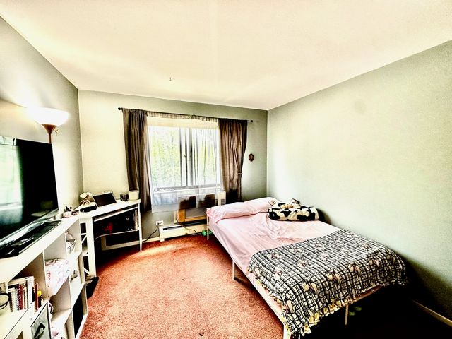 239 N MILL Road 217, Addison, IL 60101