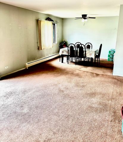 239 N MILL Road 217, Addison, IL 60101