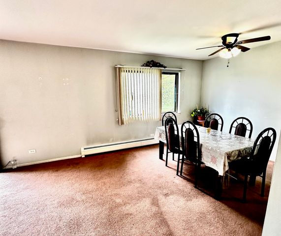 239 N MILL Road 217, Addison, IL 60101