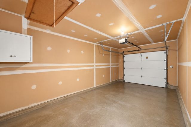184 W Hamilton Drive, Palatine, IL 60067