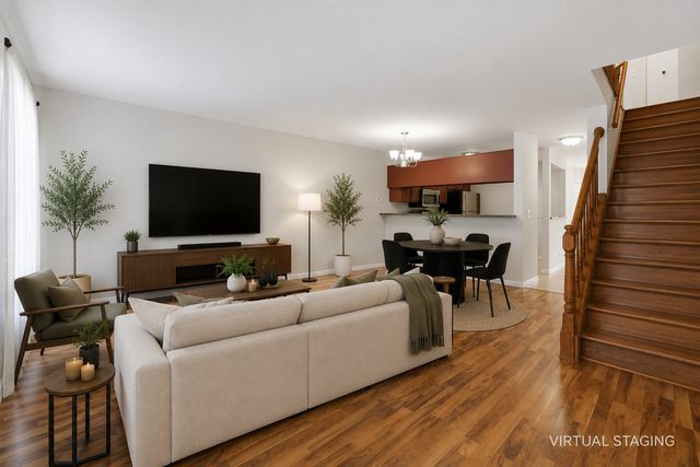 184 W Hamilton Drive, Palatine, IL 60067