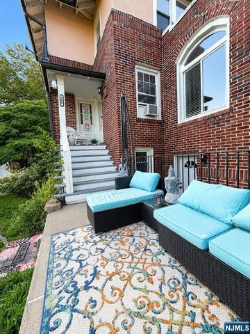 168 W Passaic Street, Maywood, NJ 07607