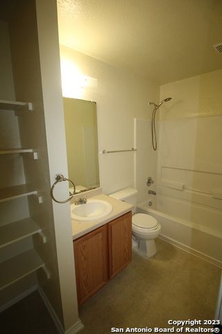 9822 BARHILL BAY, San Antonio, TX 78245