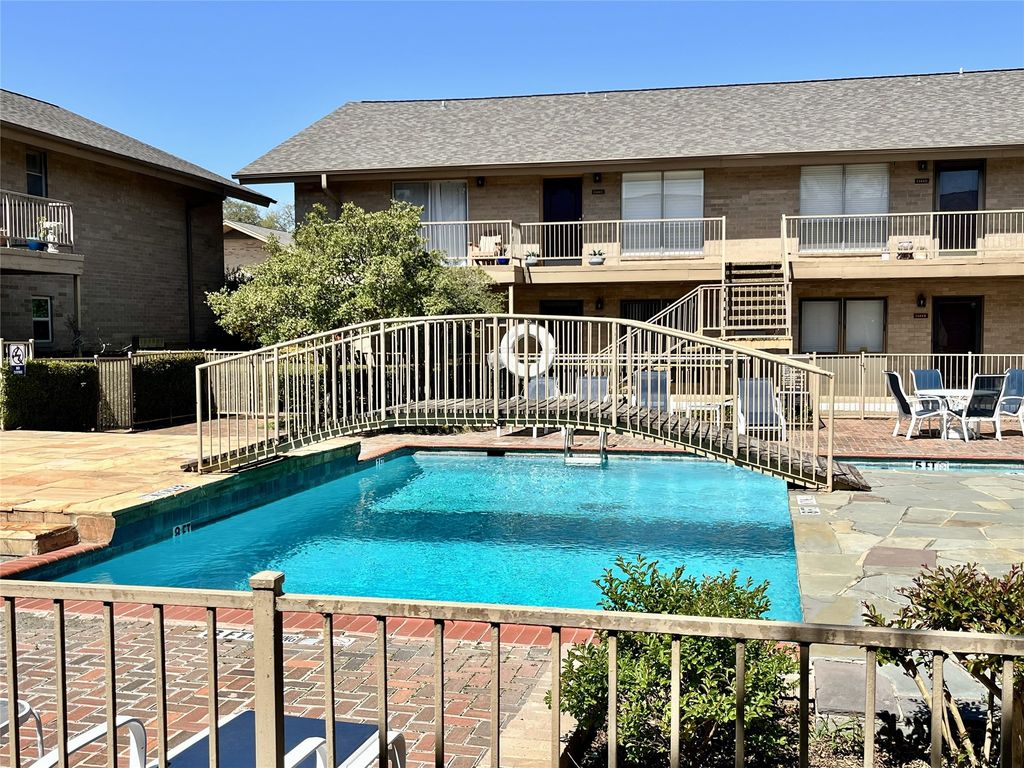 11334 Park Central Place B, Dallas, TX 75230