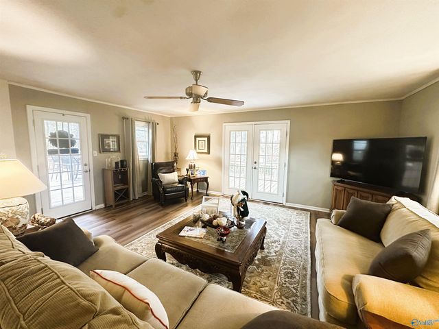 116 Meadowview Circle, Gadsden, AL 35901