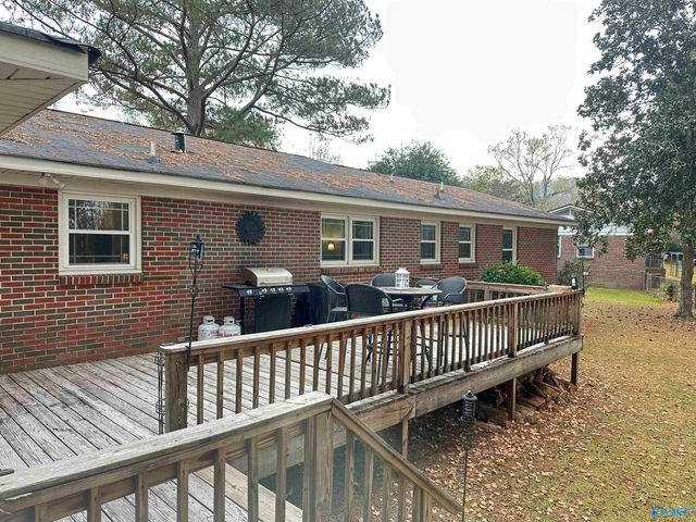 116 Meadowview Circle, Gadsden, AL 35901