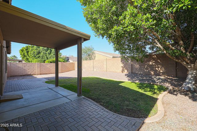 16026 W WINCHCOMB Drive, Surprise, AZ 85379