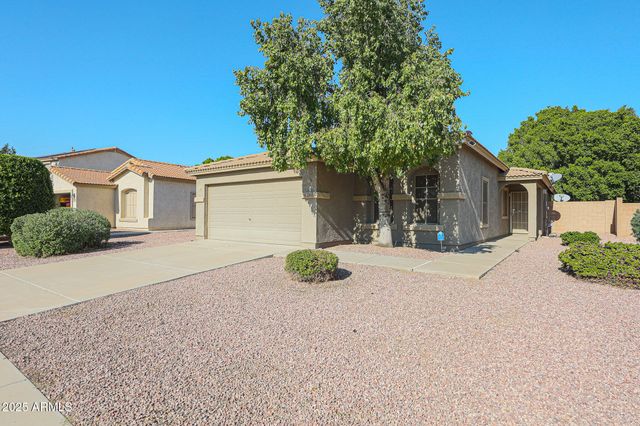 16026 W WINCHCOMB Drive, Surprise, AZ 85379