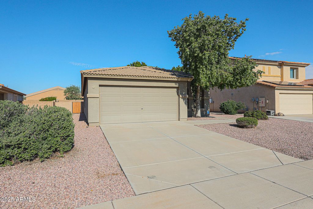 16026 W WINCHCOMB Drive, Surprise, AZ 85379
