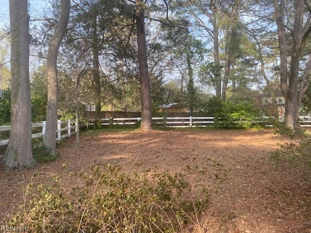 2008 Sterling Point DR, Portsmouth, VA 23703