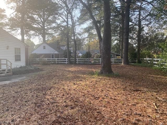 2008 Sterling Point DR, Portsmouth, VA 23703