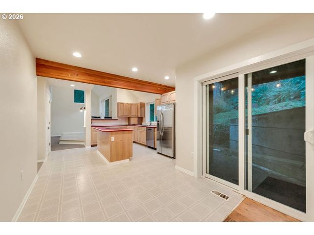 131 ARBOR Ln, Cannon Beach, OR 97110