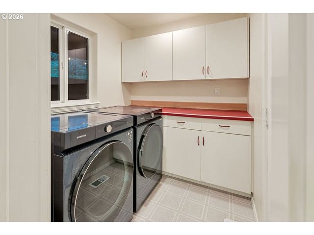 131 ARBOR Ln, Cannon Beach, OR 97110