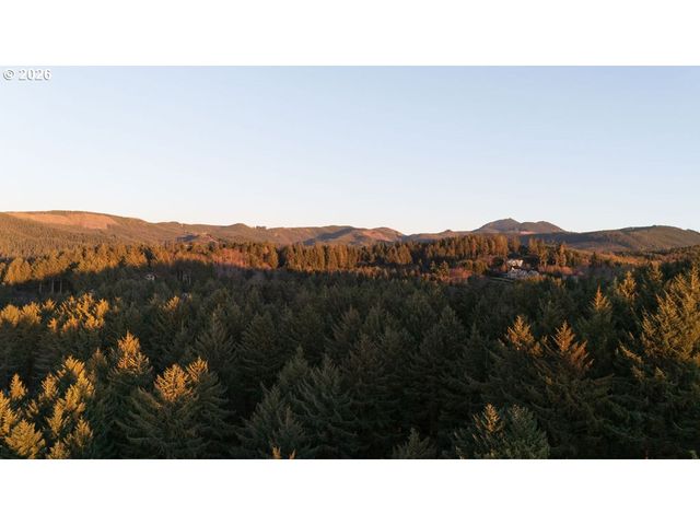 131 ARBOR Ln, Cannon Beach, OR 97110